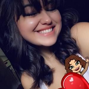 Meet your Posher, Chloe